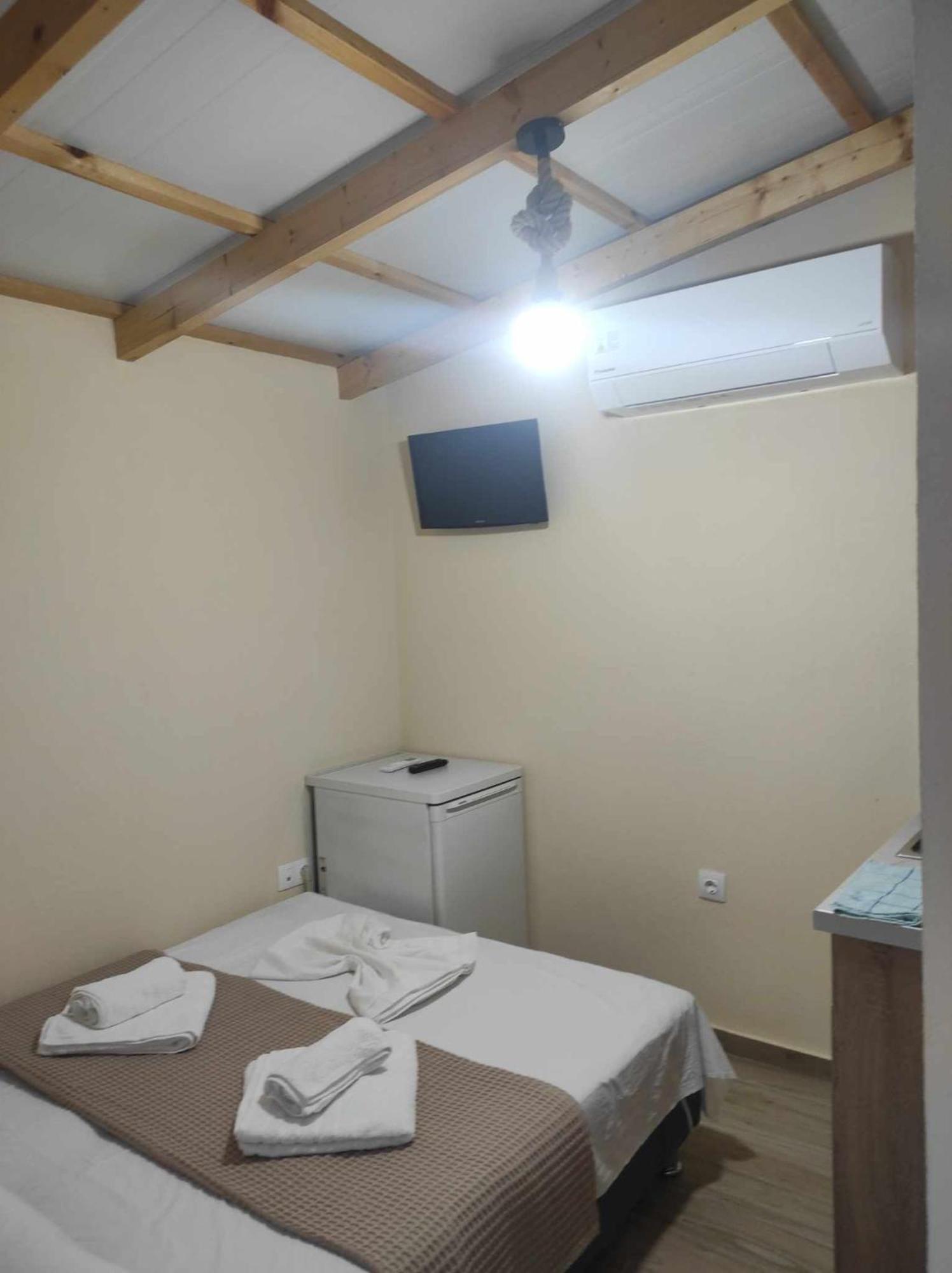 Light Blue Paralia Apartments Exterior foto
