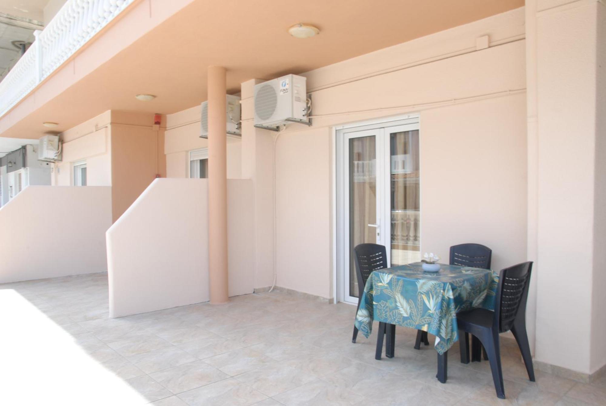 Light Blue Paralia Apartments Exterior foto